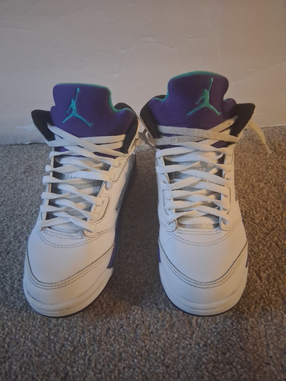 Jordan 5 Retro Grape 2025 size 2Y